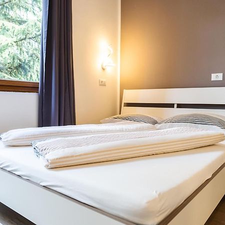 Flow Apartments Winkel Studio Merano Bagian luar foto